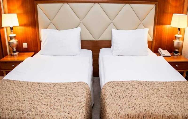 Покращений номер в Rixos