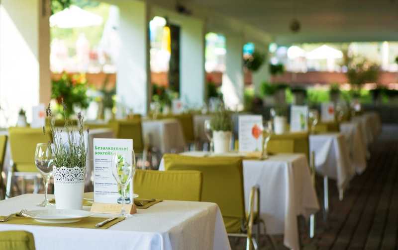 Рестораны и бары в отеле Rixos-Prykarpattya